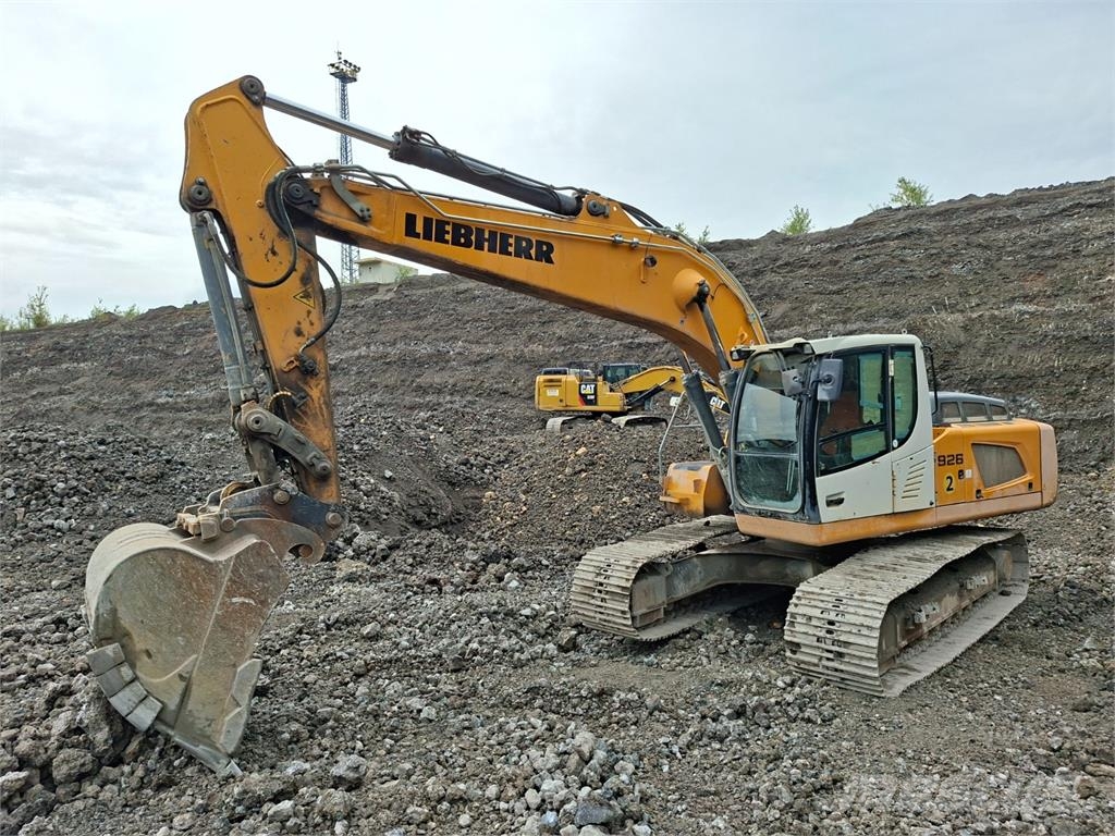 Liebherr R 926 LC Iné