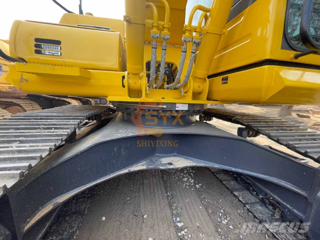 Komatsu PC 200-8 Гусеничні екскаватори