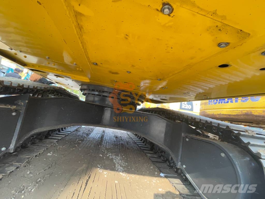 Komatsu PC 200-8 Гусеничні екскаватори