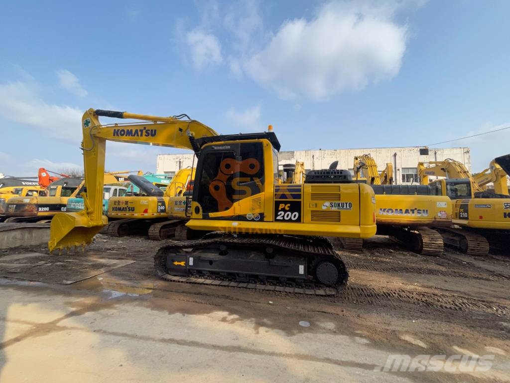 Komatsu PC 200-8 Гусеничні екскаватори