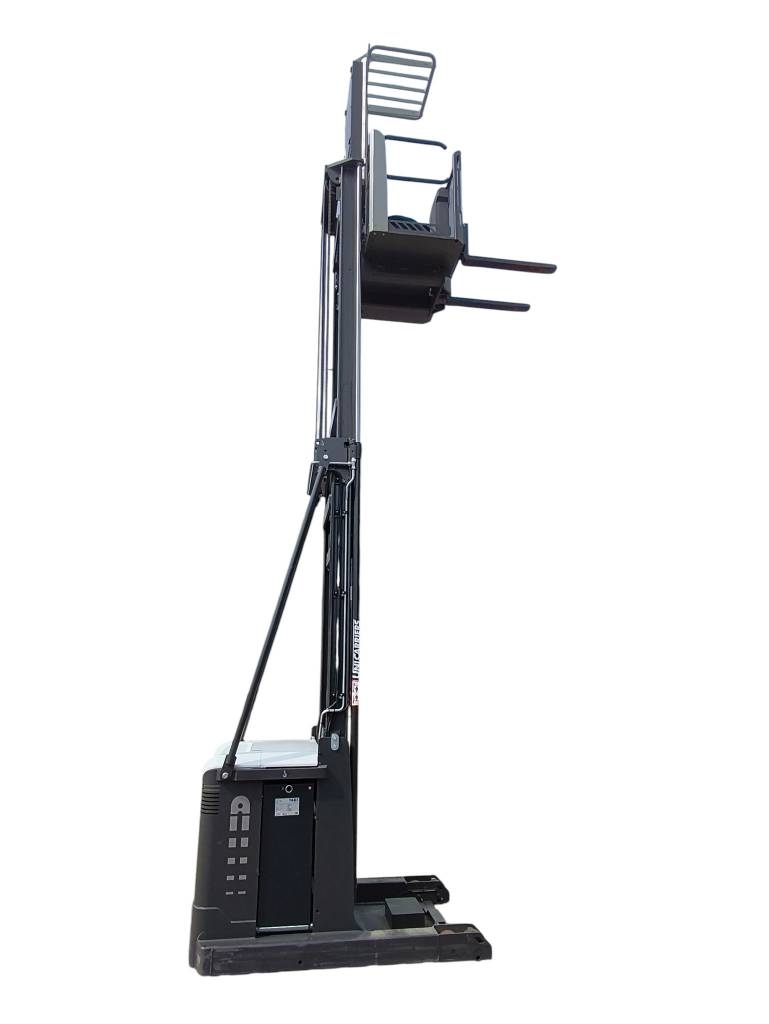 UniCarriers EPM 100 Orderpicker voor hoog niveau