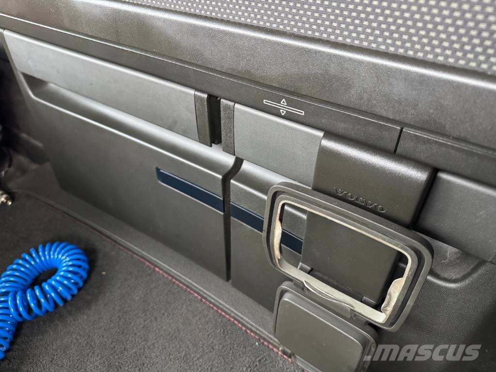 Volvo FH 500 i-Safe Containerframe/Skiploader trucks
