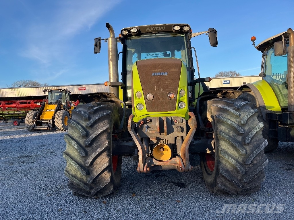 CLAAS Axion 820 Cmatic Tractors