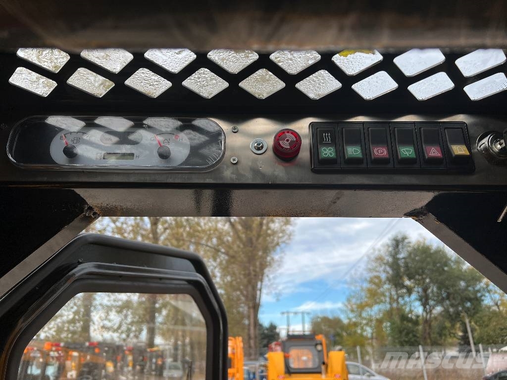 Sherpa SL3070 Klíma! csúszókormányzású rakodó ÚJ! Porta-ferramentas