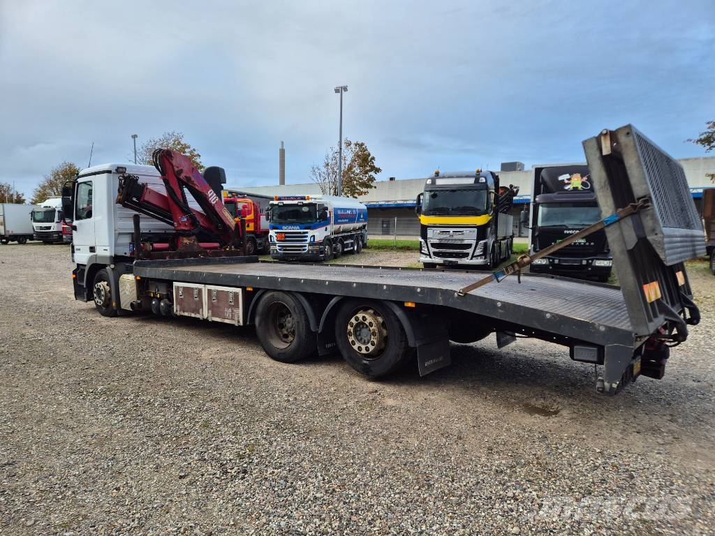 Mercedes Actros 2510 6x2 //Machinetransport / Crane // Camion porte engin