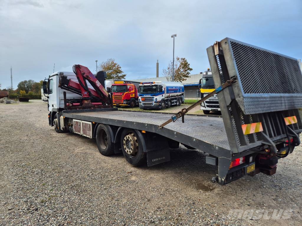 Mercedes Actros 2510 6x2 //Machinetransport / Crane // Camion porte engin