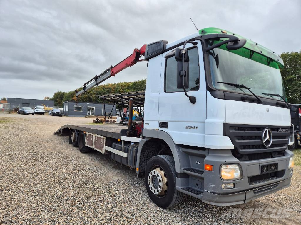 Mercedes-Benz Actros 2510 6x2 //Machinetransport / Crane // Camiones portavehículos