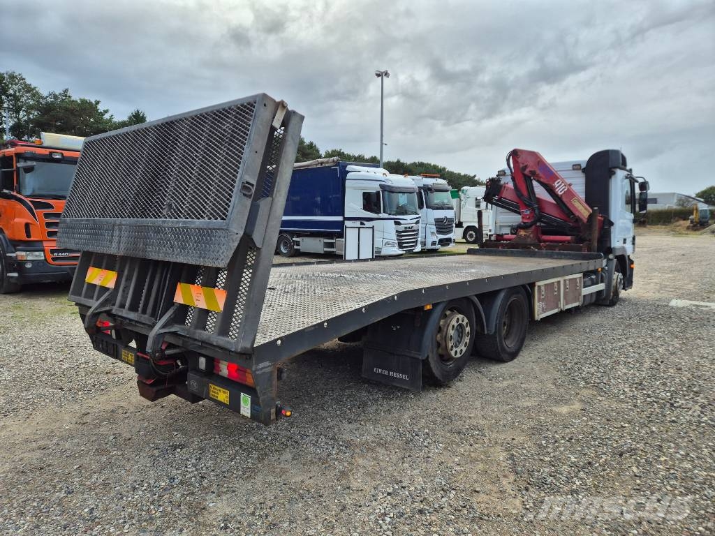 Mercedes-Benz Actros 2510 6x2 //Machinetransport / Crane // Camiones portavehículos