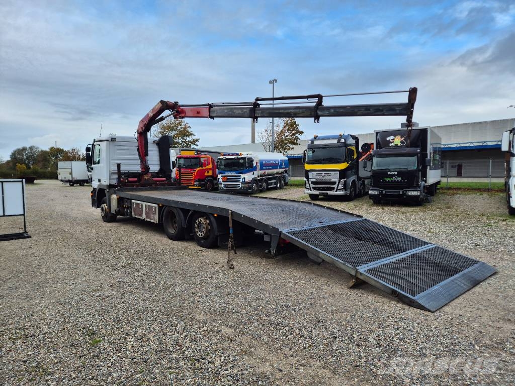Mercedes-Benz Actros 2510 6x2 //Machinetransport / Crane // Camiones portavehículos