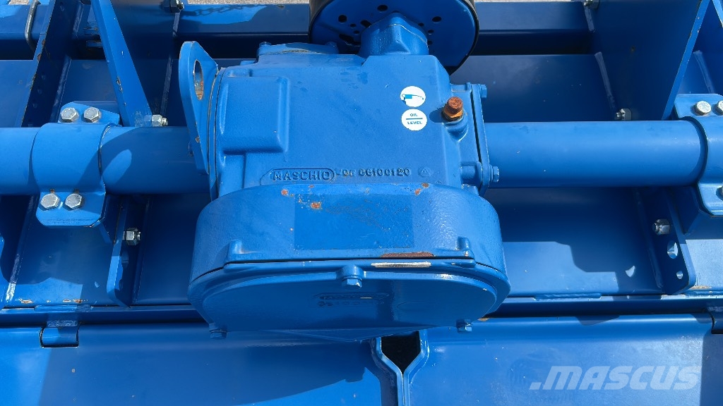 Maschio C 250 kelajyrsin Power harrows and rototillers