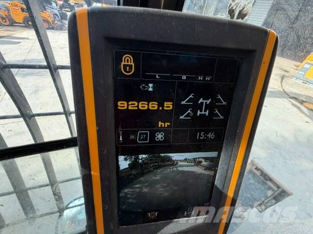 JCB JS 20 MH Bagri za prekladanje primarnih/sekundarnih surovin