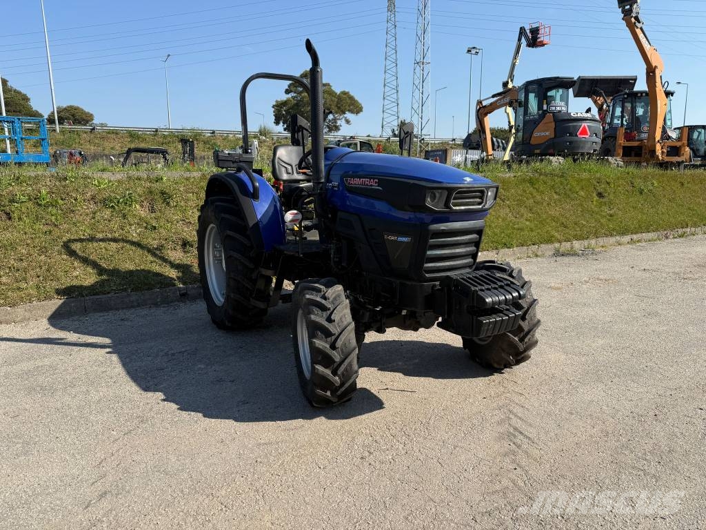 Farmtrac FT6050 - 50cv Traktorer