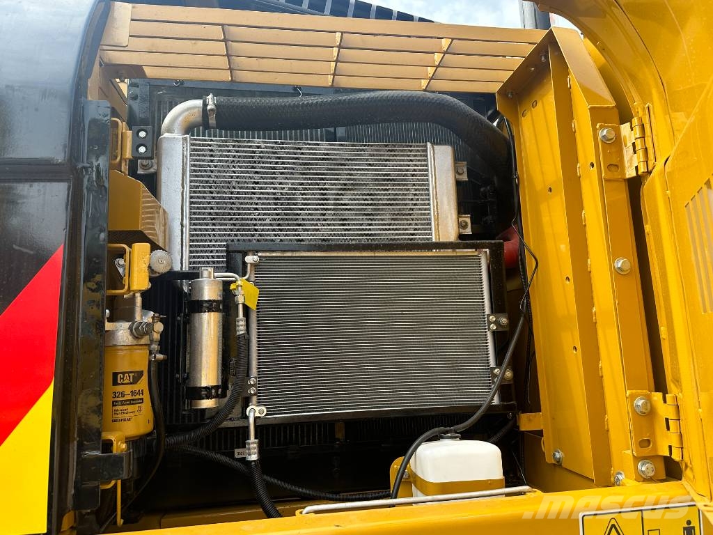 CAT 320 D Escavadeiras de esteiras