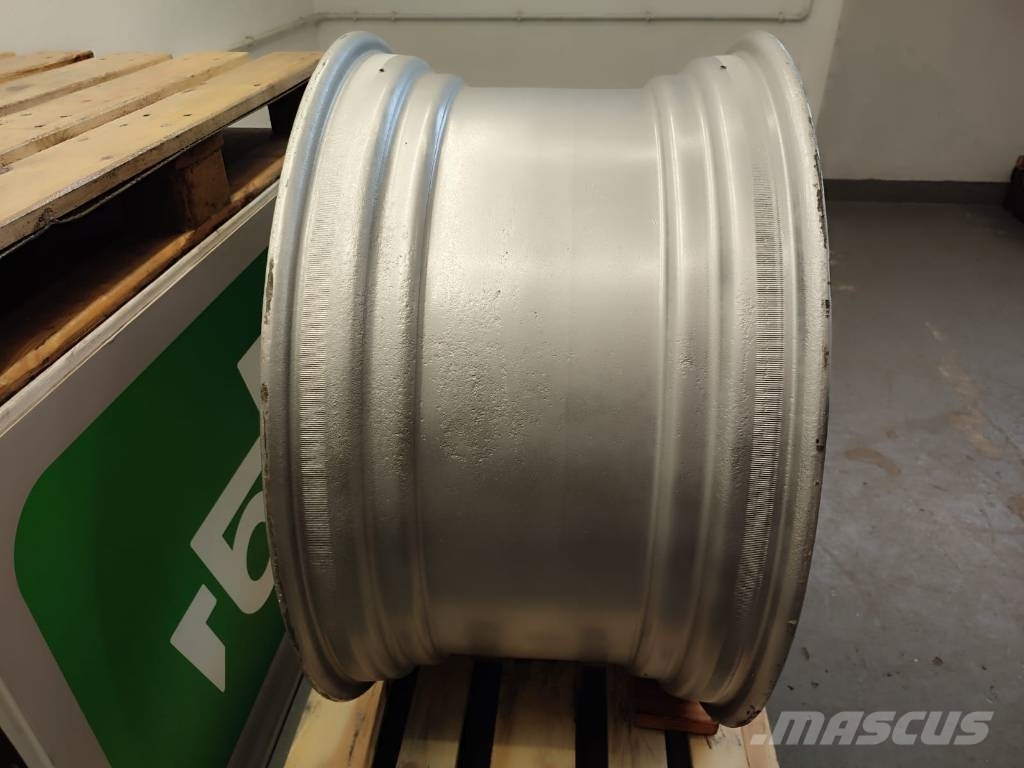 Massey Ferguson Rim DW20BX38 41808 Massey Ferguson 7495 Gume, kotači i naplatci