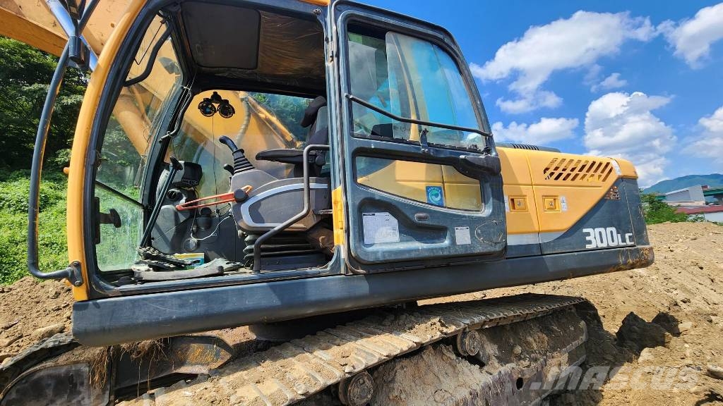 Hyundai Robex 300 LC 대형 굴삭기 29톤 이상