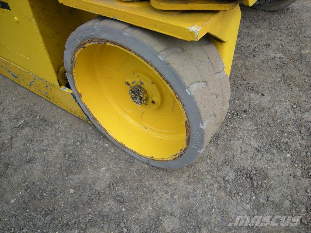 Genie GS 3246 Žirkliniai keltuvai