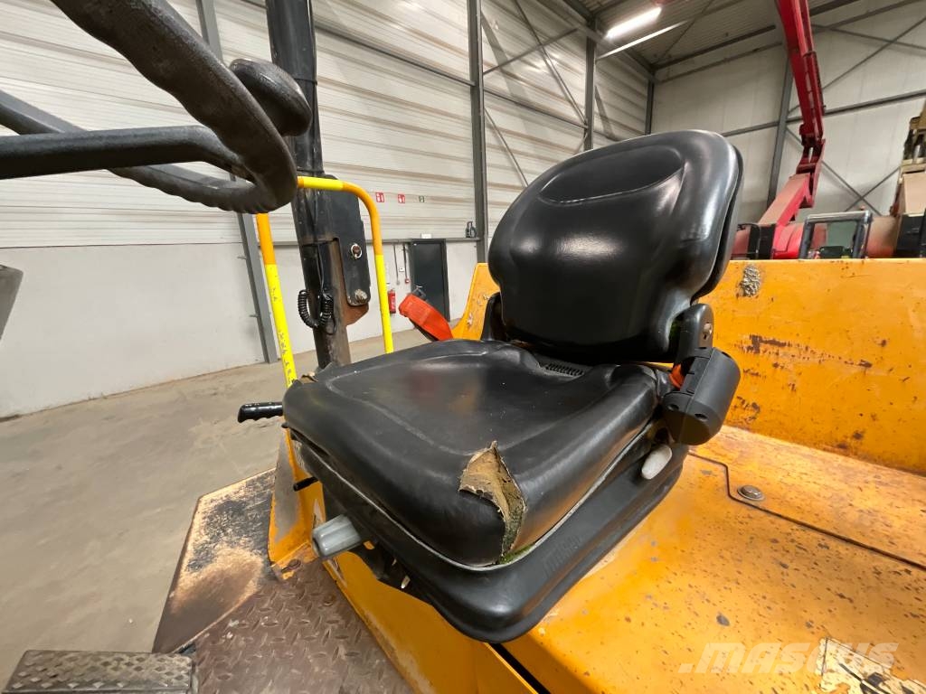 JCB 6 TST عربات نقل قلابة للمواقع
