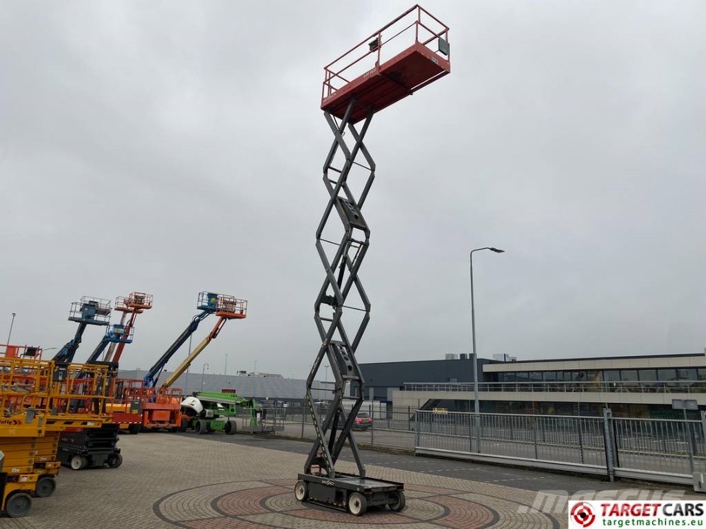 SkyJack SJIII-4632 Electric 4632 Scissor Work Lift 1170cm Nůžková zvedací plošina