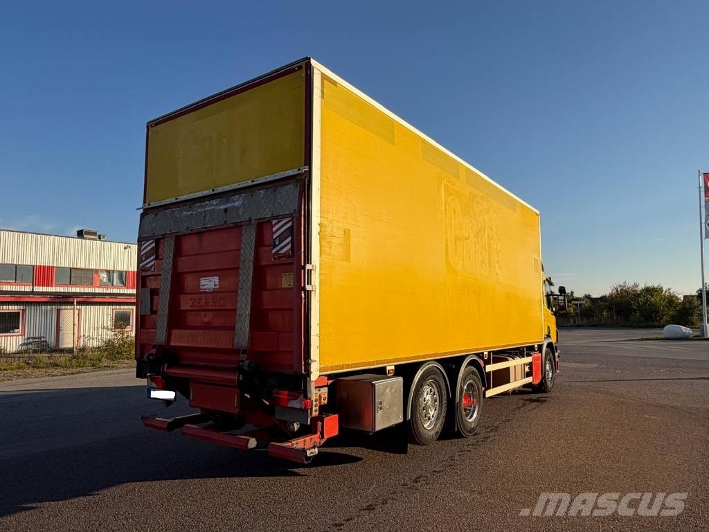 Scania P370LB6X2*4MNB Kapali kasa kamyonlar