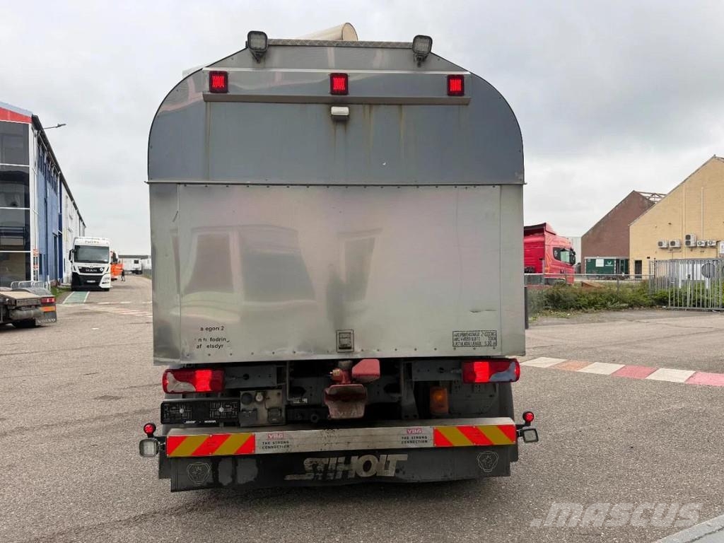 Scania P400 8X2 EURO 5 - TANK 21.700 LITER Вантажівки-цистерни
