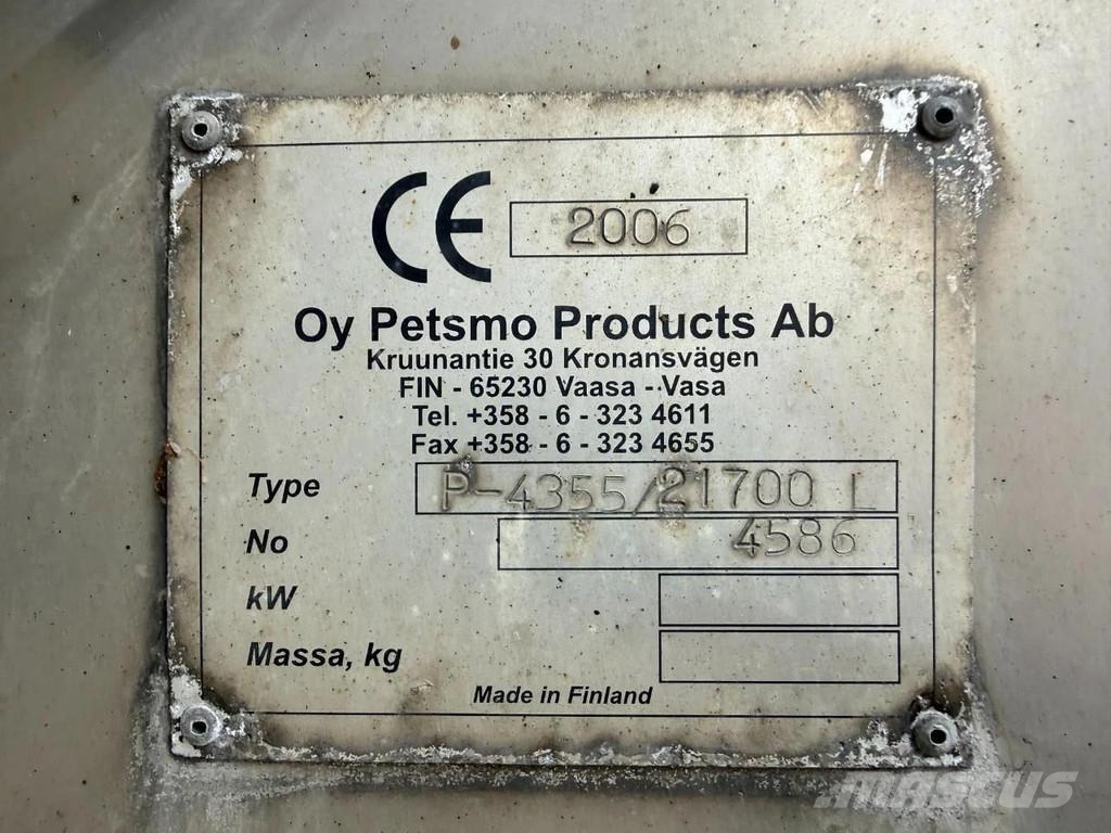 Scania P400 8X2 EURO 5 - TANK 21.700 LITER Вантажівки-цистерни