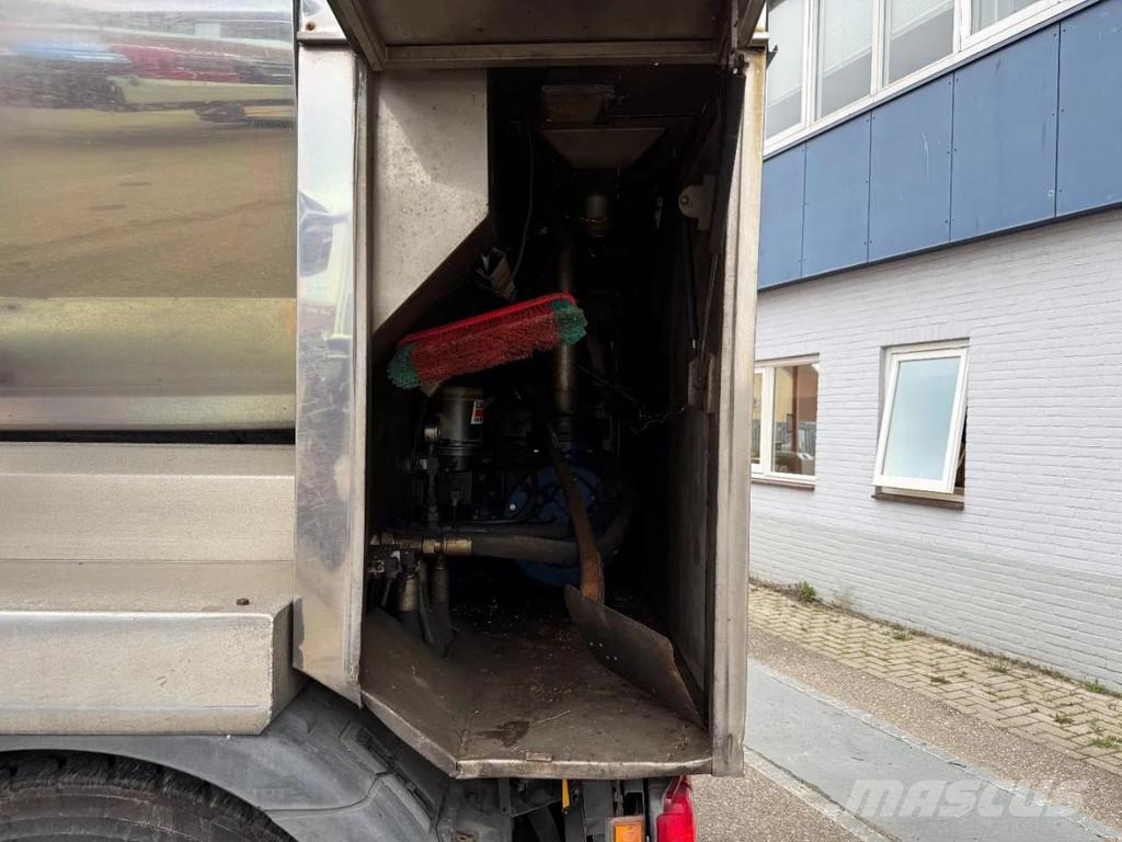 Scania P400 8X2 EURO 5 - TANK 21.700 LITER Вантажівки-цистерни