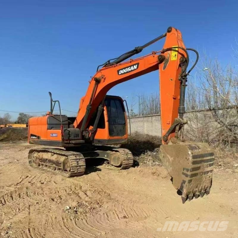 Doosan DX120-9C Kāpurķēžu ekskavatori