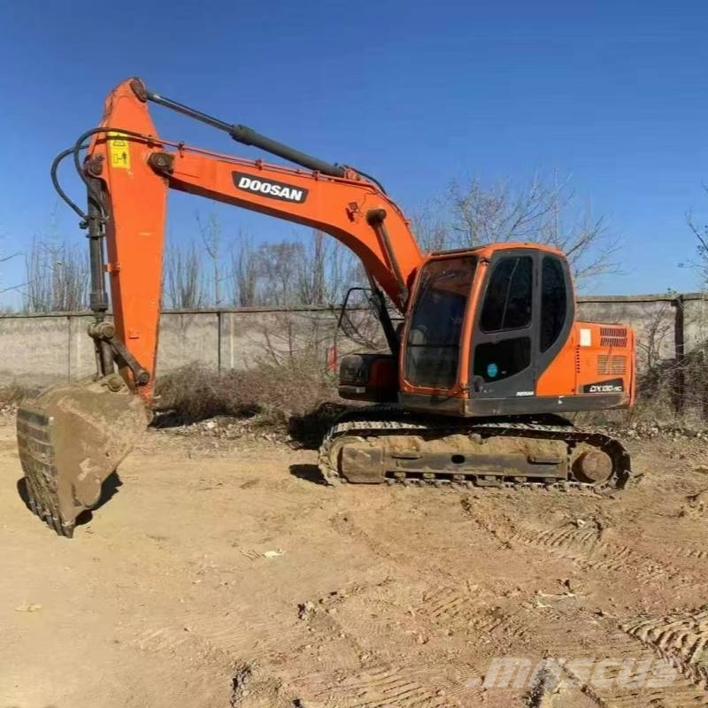 Doosan DX120-9C Kāpurķēžu ekskavatori