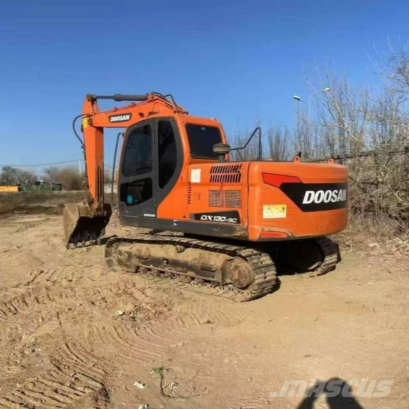 Doosan DX120-9C Kāpurķēžu ekskavatori
