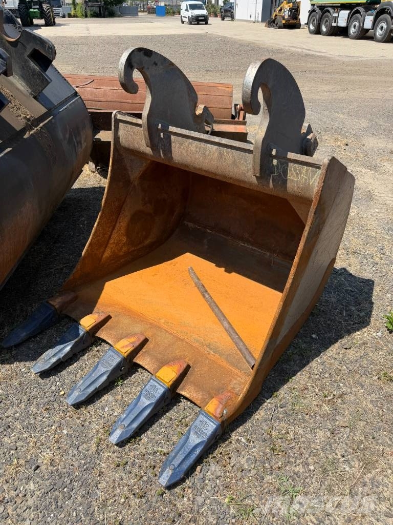 Doosan DX 170 W حفارات بعجل