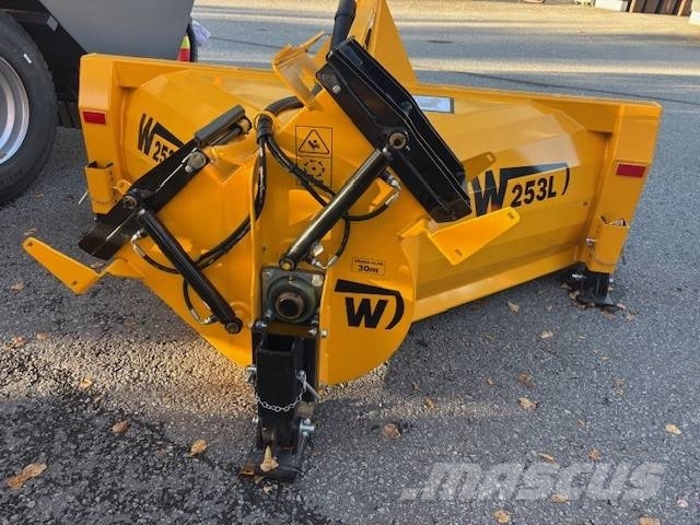 Wieska W 253 L Lumilinko Снегоуборщики