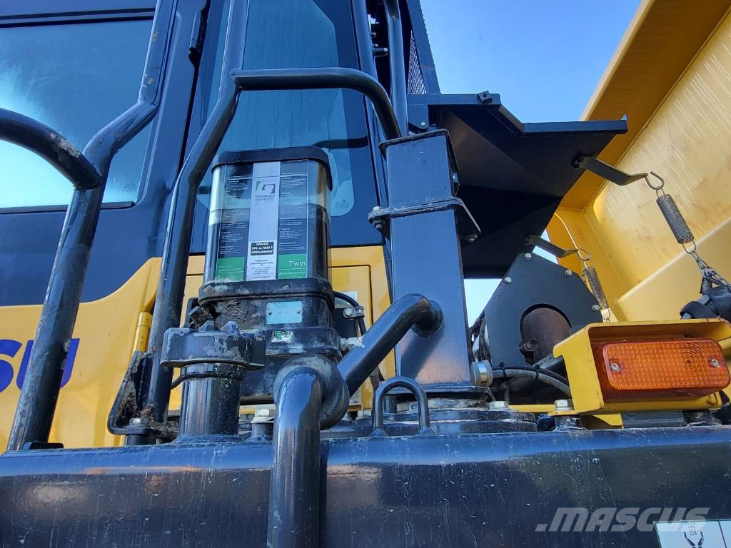 Komatsu HM300-5 ساحبات مفصلية