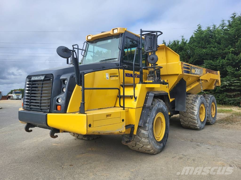 Komatsu HM300-5 ساحبات مفصلية
