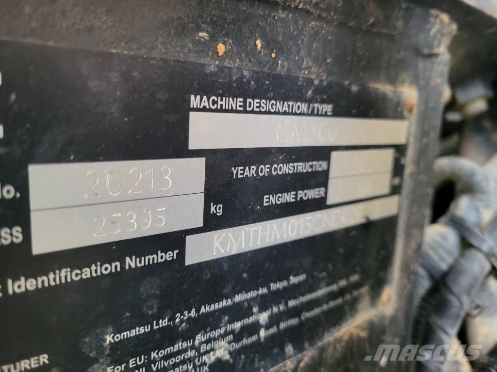 Komatsu HM300-5 ساحبات مفصلية