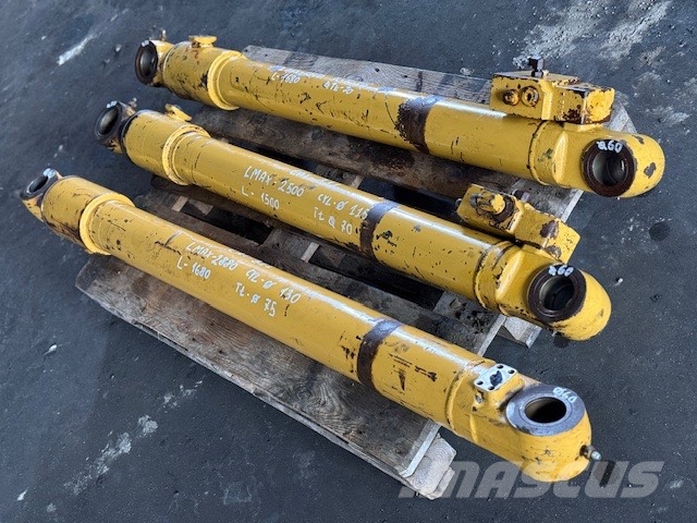 CAT 311 USED HYDRAULIC CYLINDER COMPLET هيدروليات