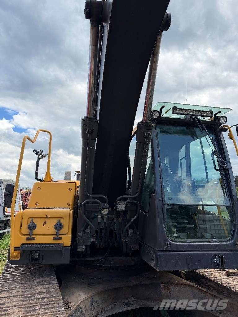 Volvo EC 220 DL Rupsgraafmachines