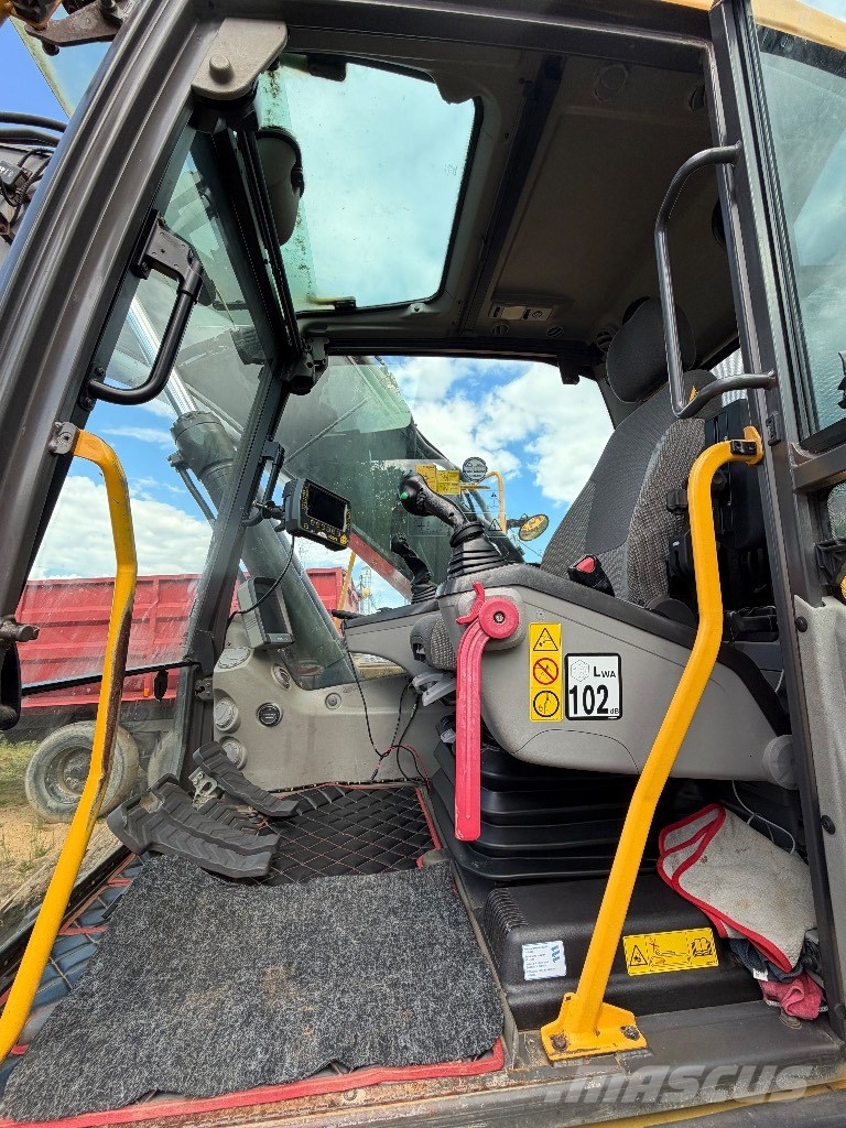 Volvo EC 220 DL Rupsgraafmachines