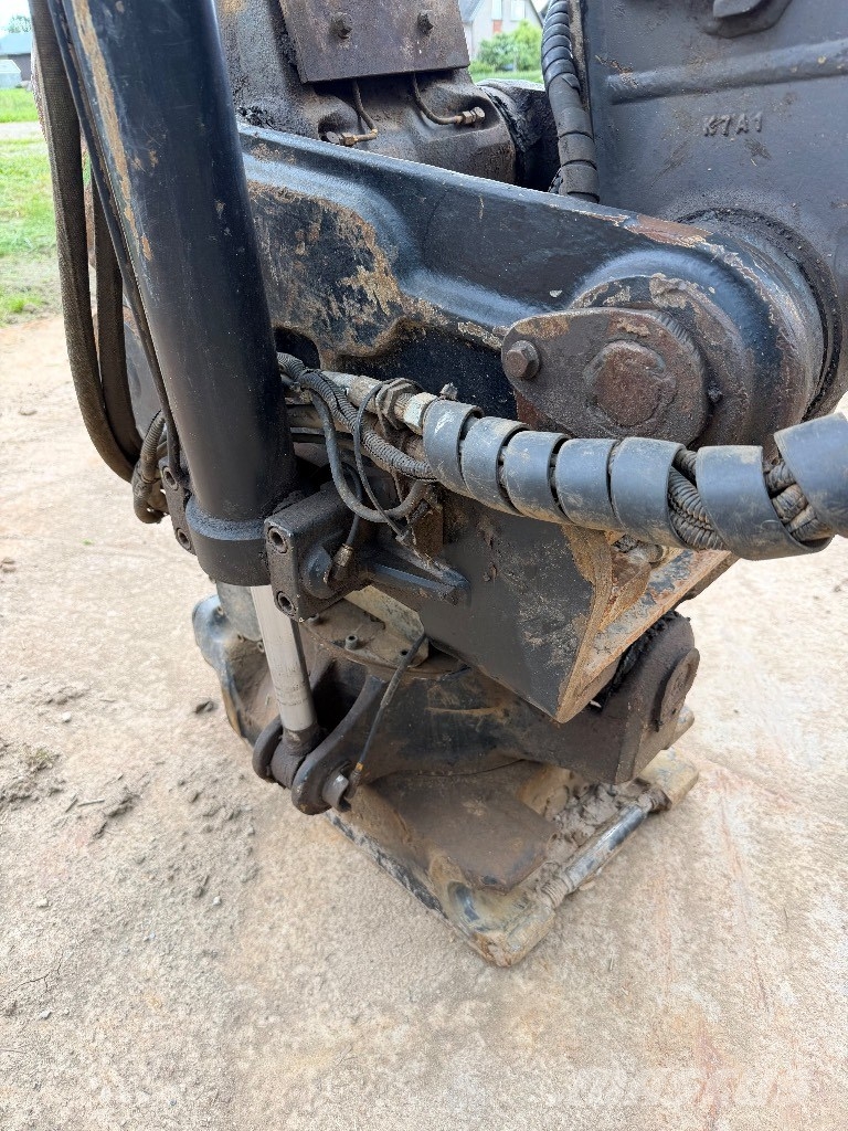 Volvo EC 220 DL Rupsgraafmachines