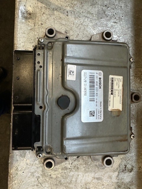 Liebherr R 960 ELECTRONIC PARTS COMPLET Elektronika