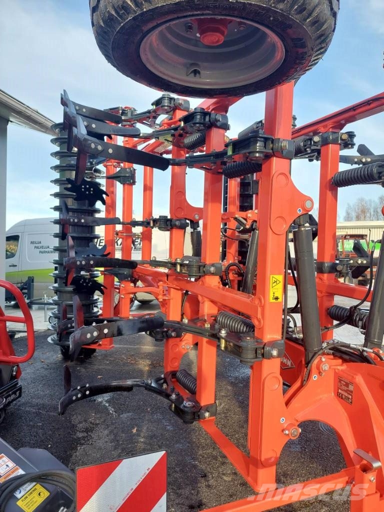 Kuhn Cultimer L 5000 NSM T-Liner Comfort Cultivators