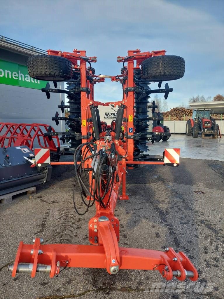 Kuhn Cultimer L 5000 NSM T-Liner Comfort Cultivators