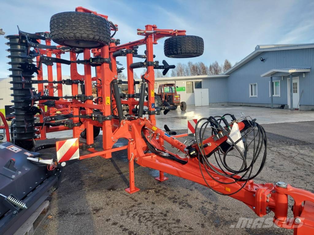 Kuhn Cultimer L 5000 NSM T-Liner Comfort Cultivators