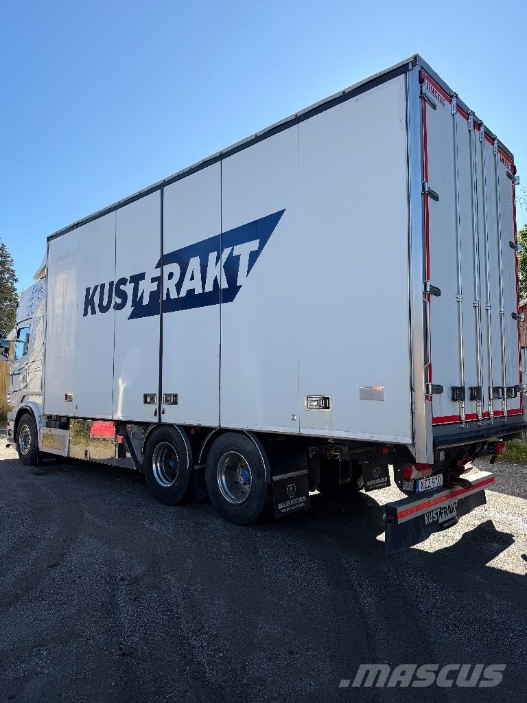 Scania R 560 LB Tovornjaki zabojniki