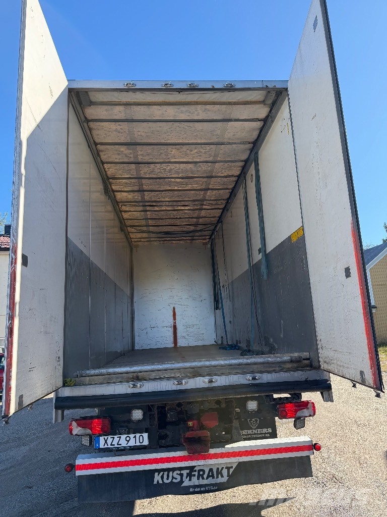 Scania R 560 LB Tovornjaki zabojniki