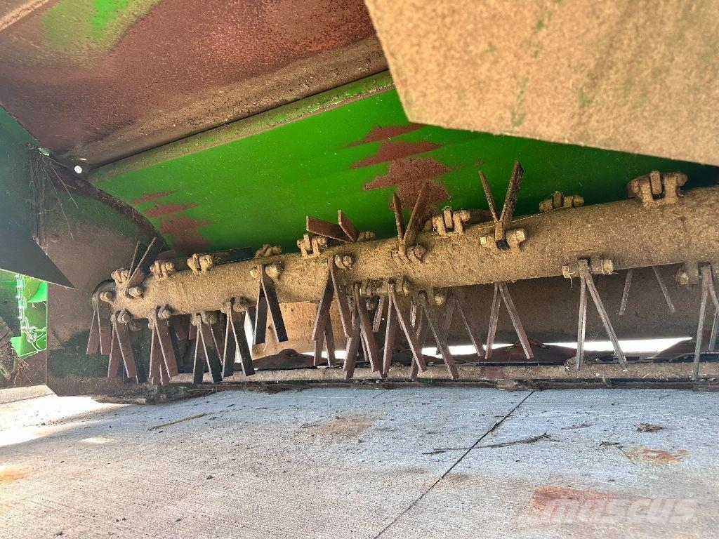 John Deere 1365 割草劑