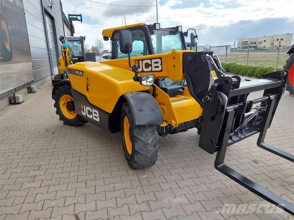 JCB 525-60 Agri Plus Teleskopiskie manipulatori