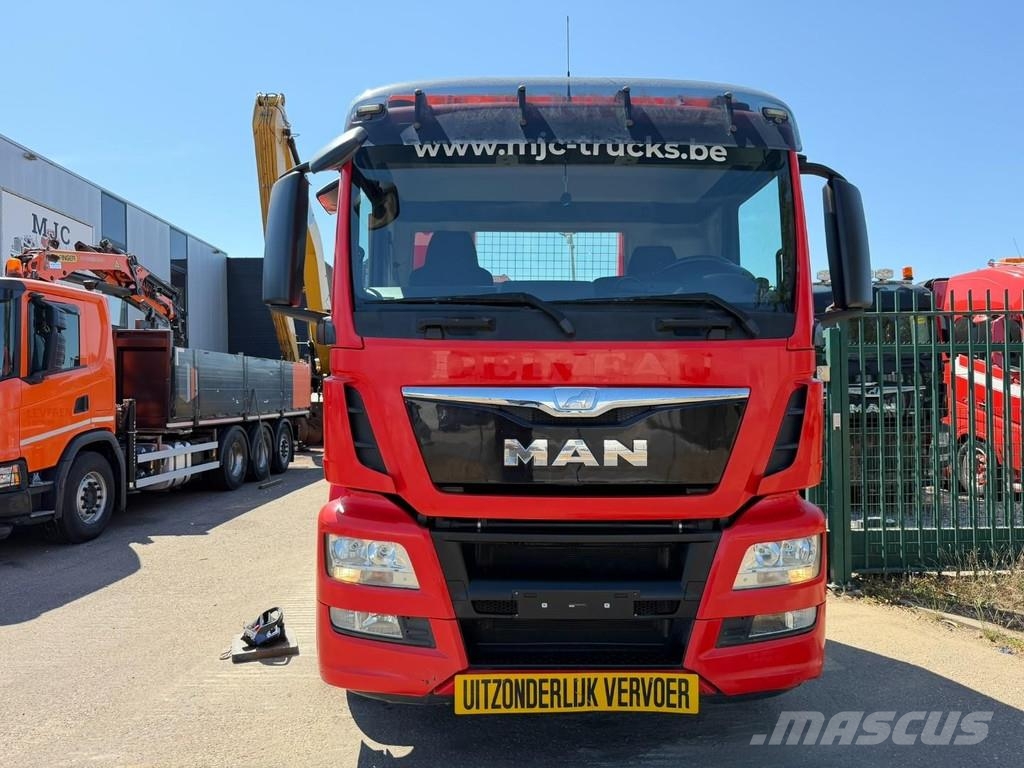 MAN TGS 37.440 8X4 + CRANE FASSI F820 (6x) - *265.000k Kranen voor alle terreinen