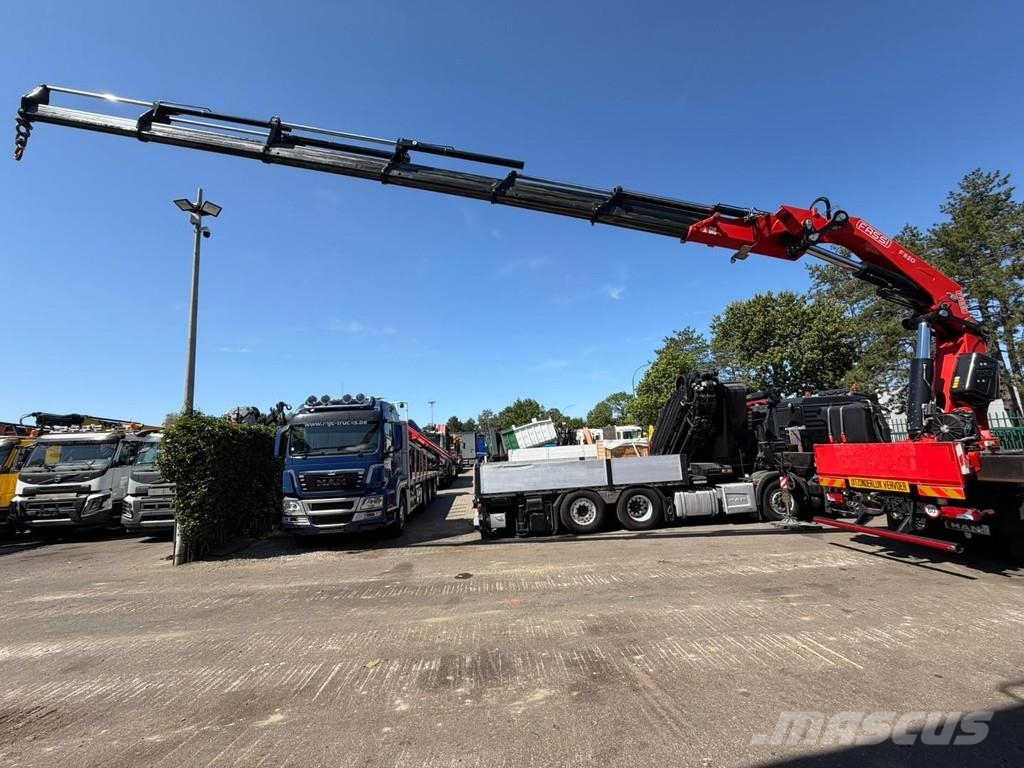 MAN TGS 37.440 8X4 + CRANE FASSI F820 (6x) - *265.000k Kranen voor alle terreinen