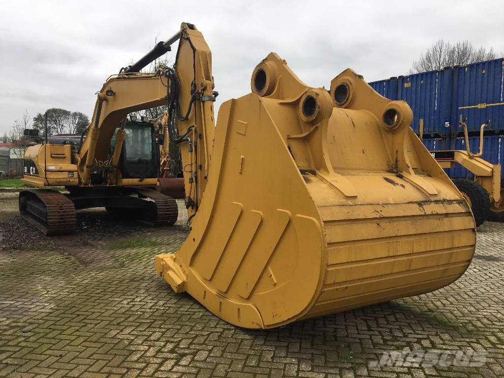 CAT BUCKET FOR CAT 5130 Buckets
