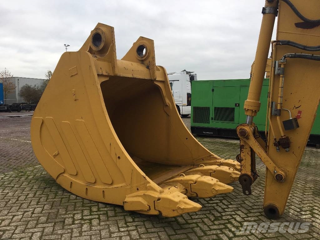 CAT BUCKET FOR CAT 5130 Buckets